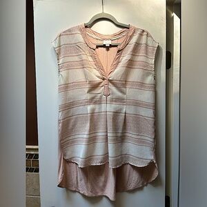 Anthropologie Blouse Size Medium high/low